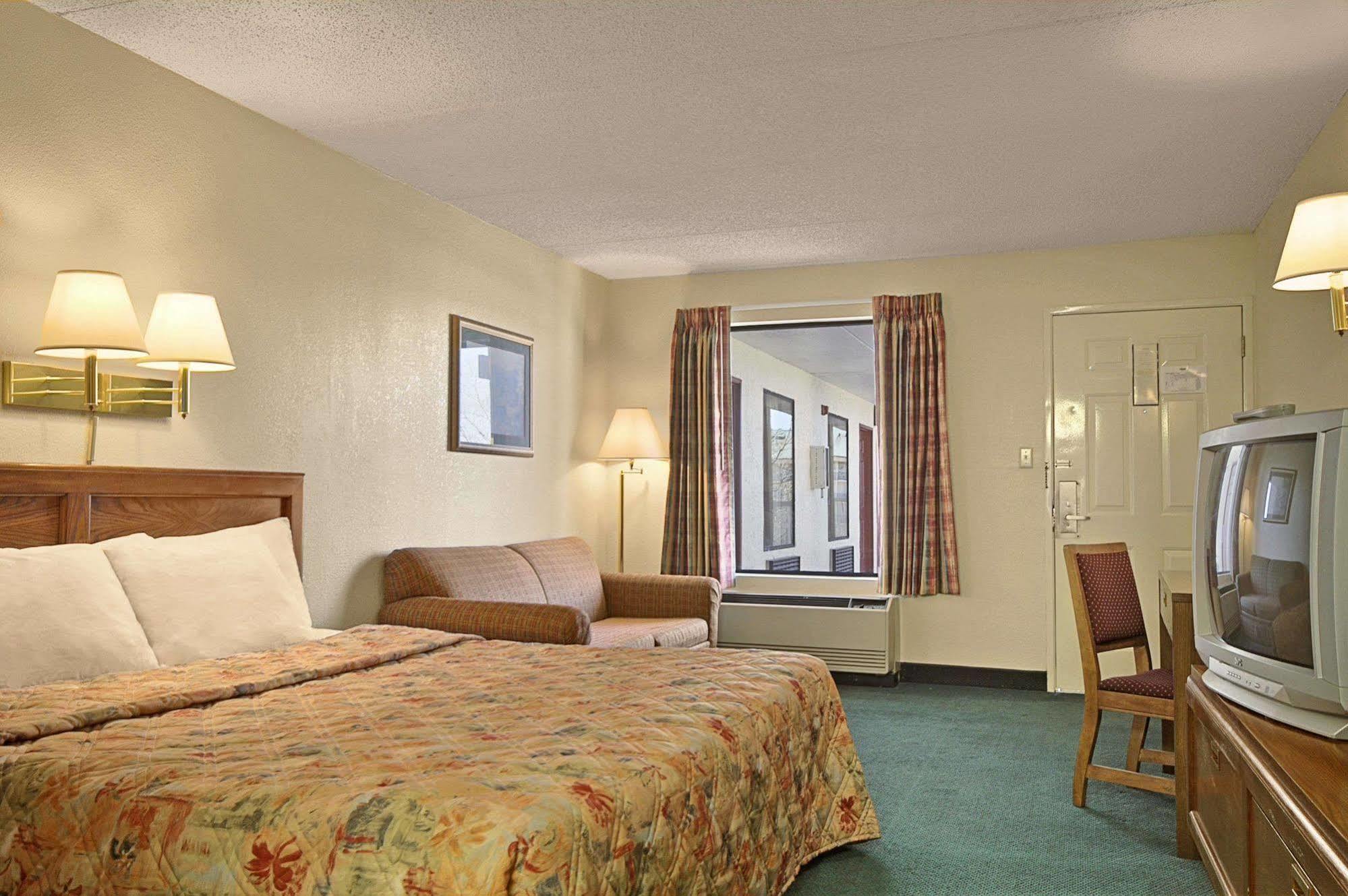 Days Inn By Wyndham Apple Valley Pigeon Forge/Sevierville Quarto foto